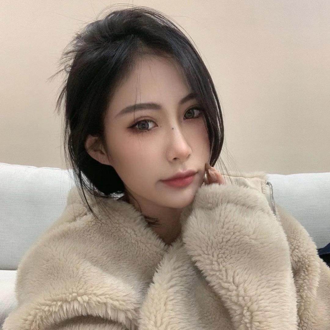 一只白