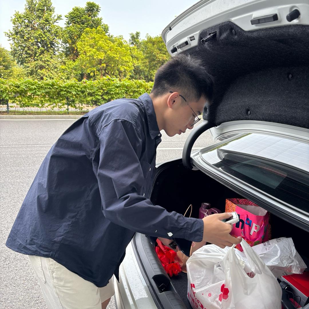 细荣嘅揸车日记