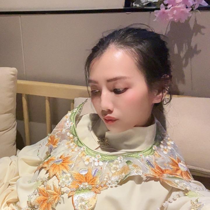 士多