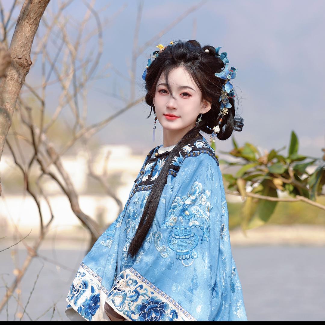 小鱼不吃鱼～