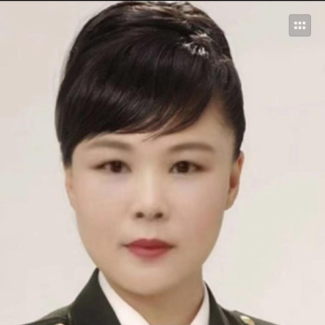霖磐丽之服装