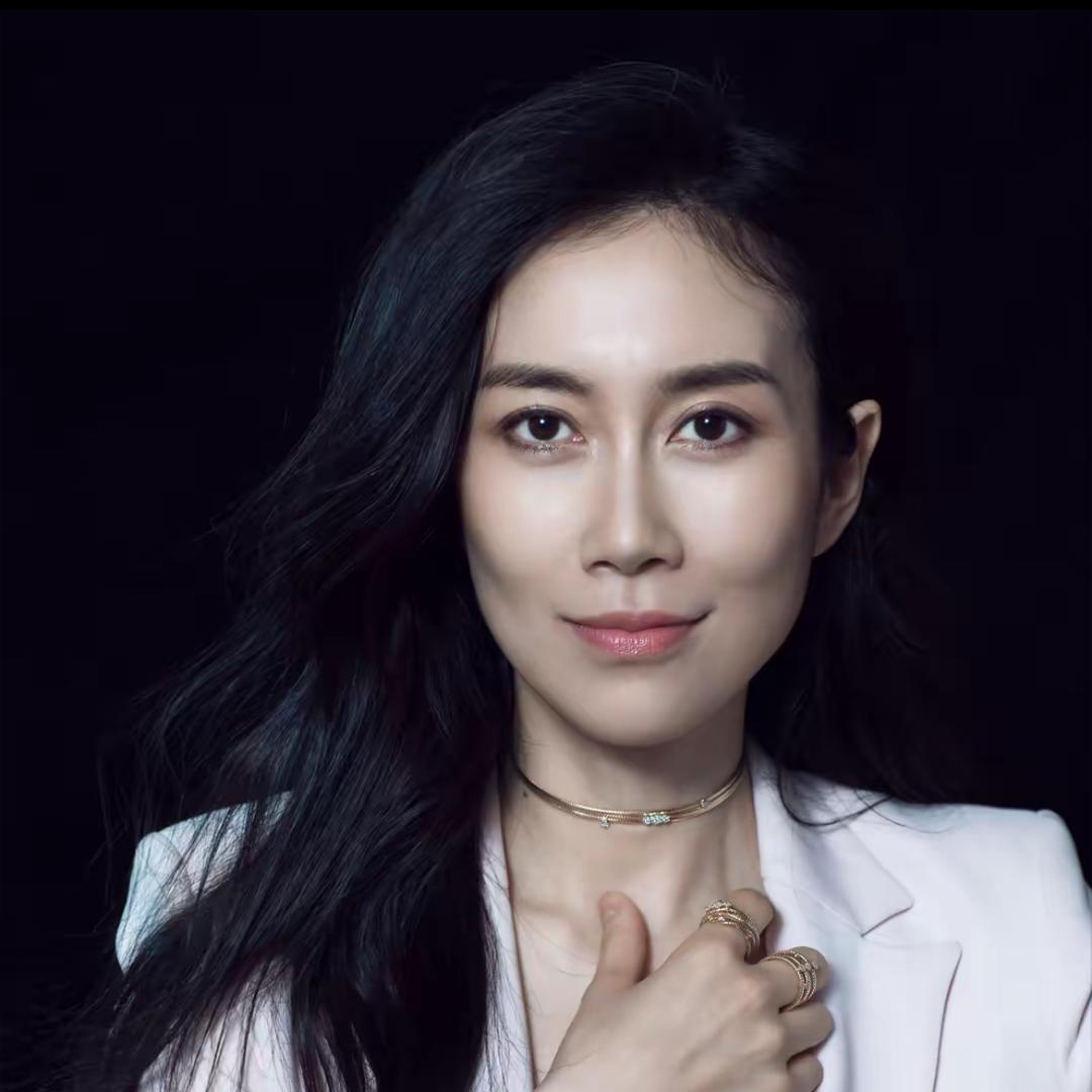 温峥嵘（护肤日记）