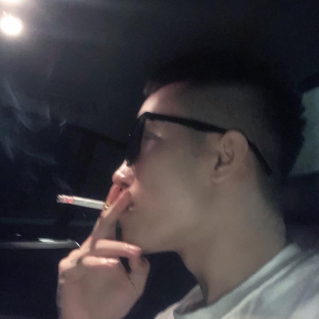 小Bg