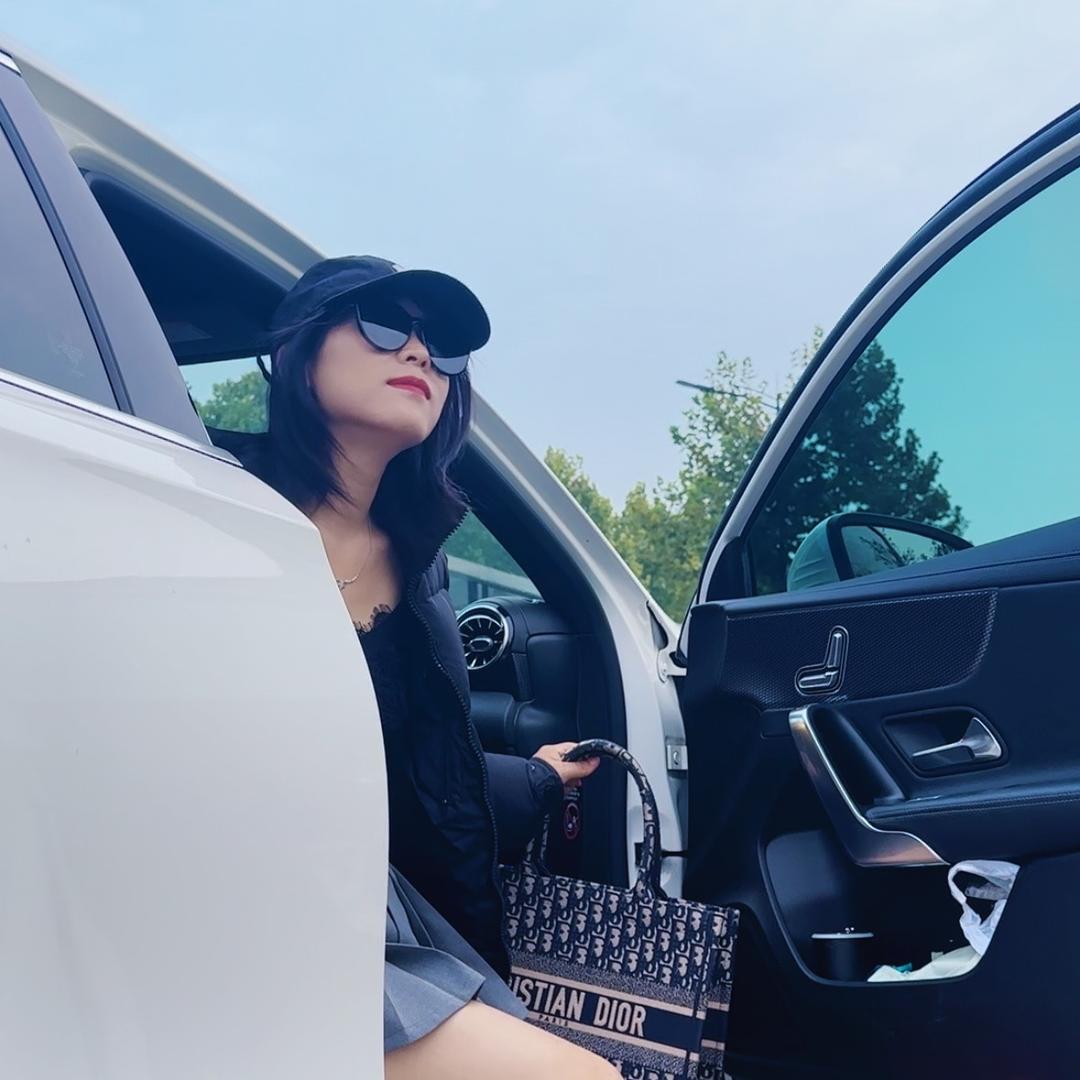 绒绒鸭 (所羽) 16年羽绒服工厂店的头像