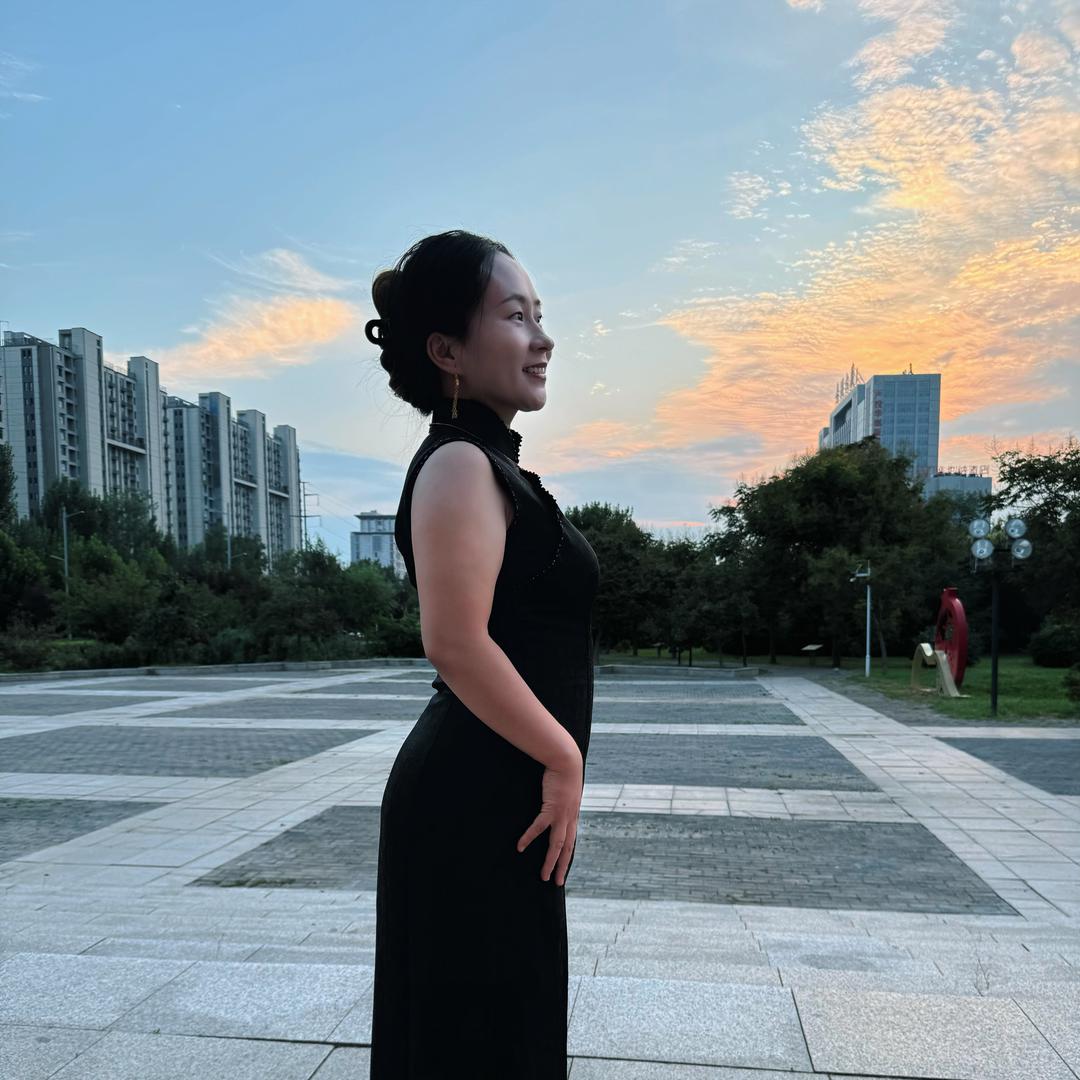 @依诺麻麻（家有三千金）