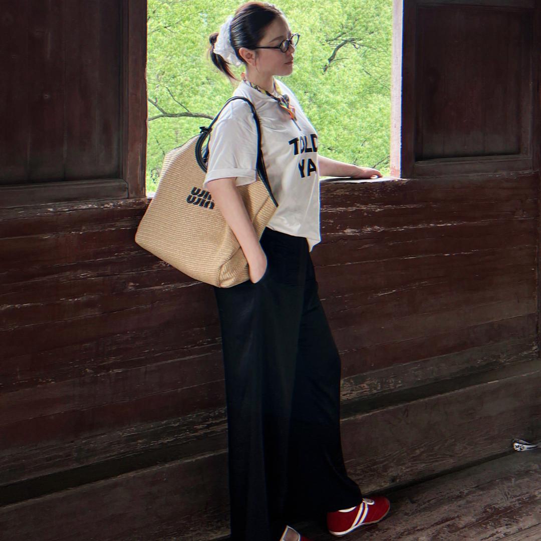哈尼又瘦又美