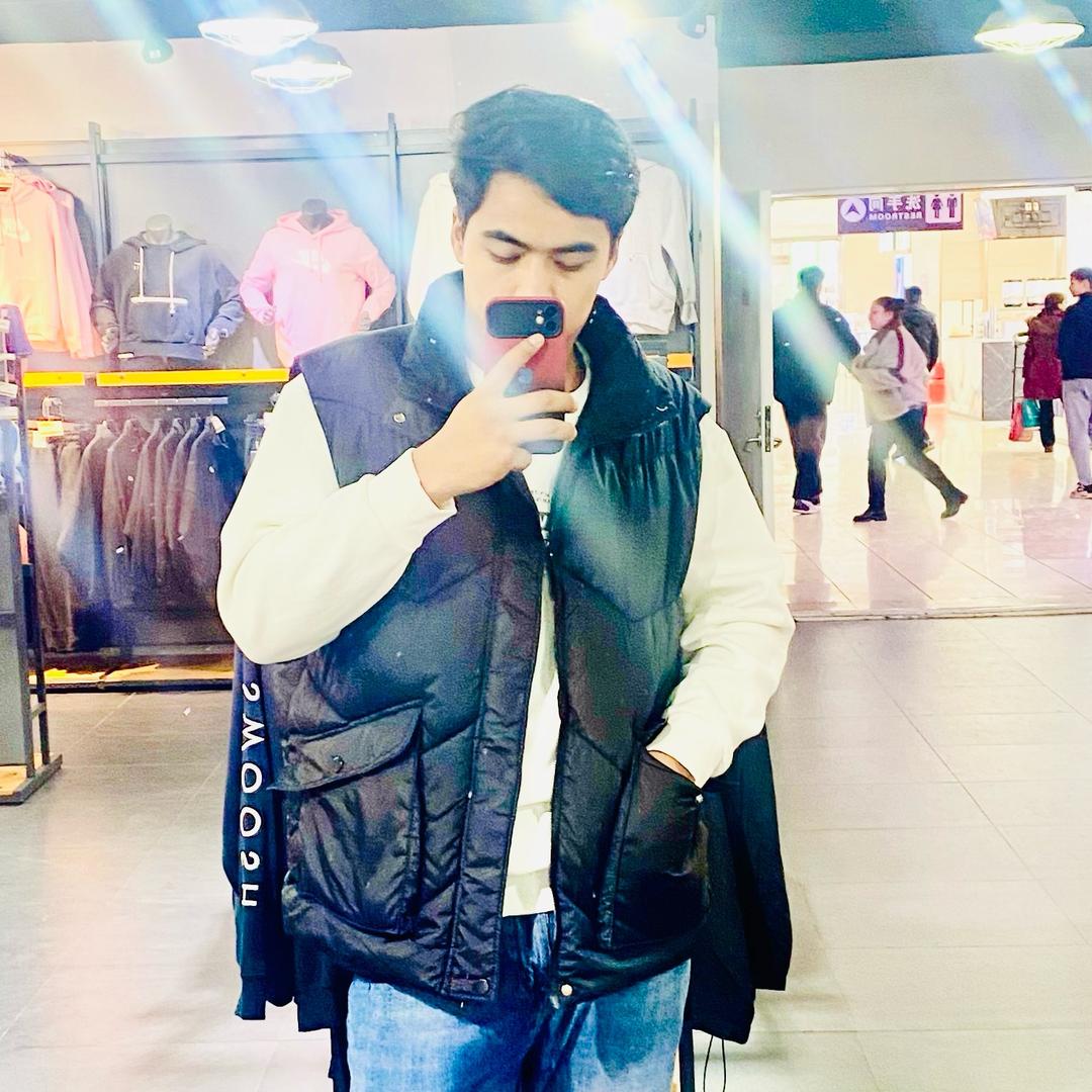 🌊 闫瑜🐳 （Akr） 💦