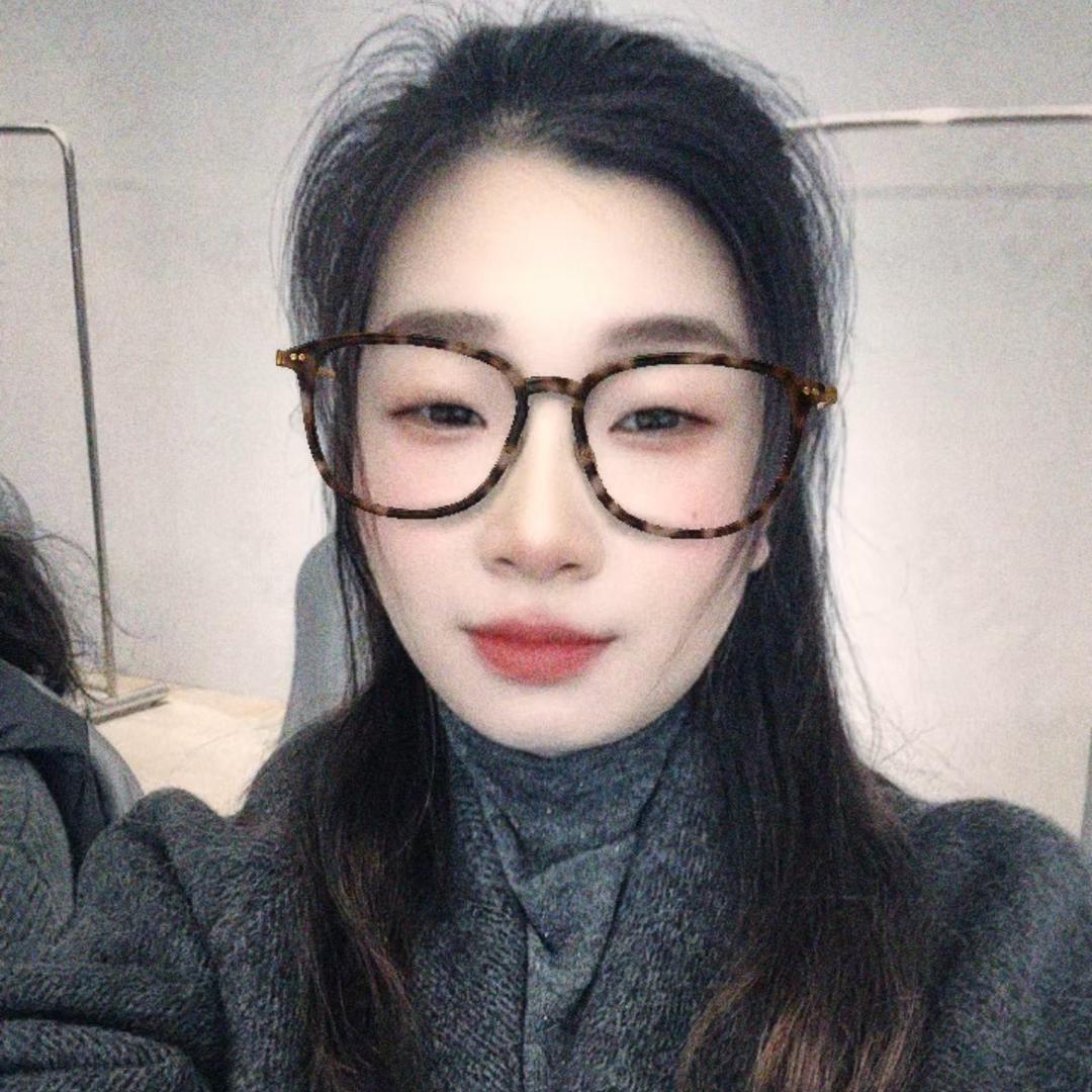 唐刘菲童衣般童装实体店