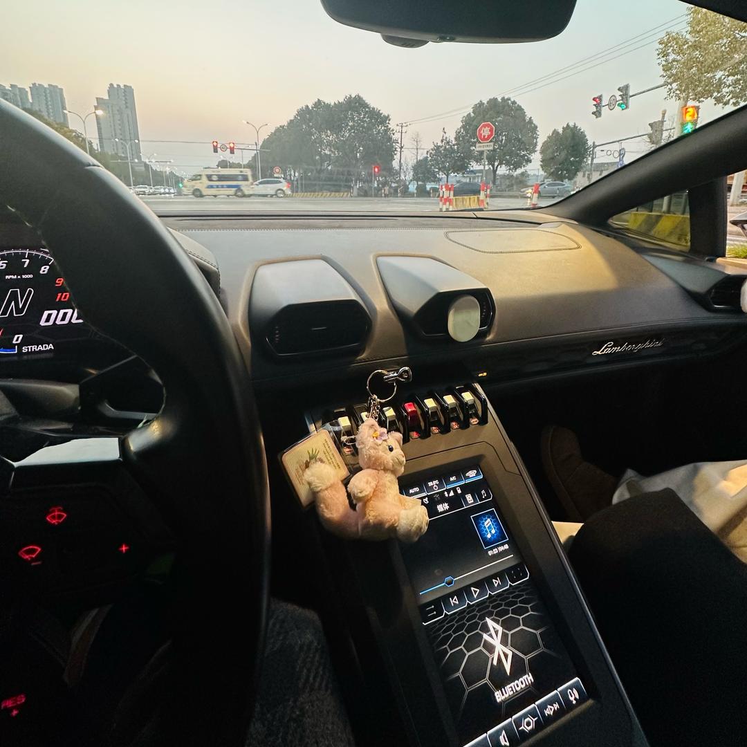 上海进燃超跑租赁（上海租车）