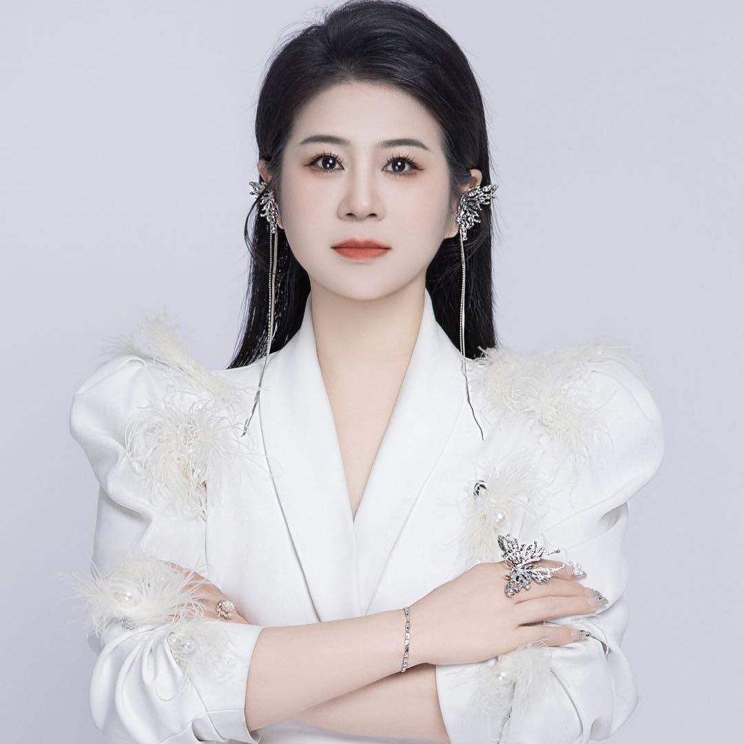 多多美甲研习社官方号