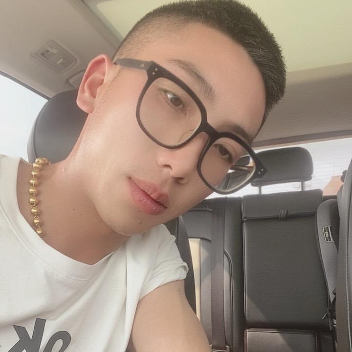 小小。