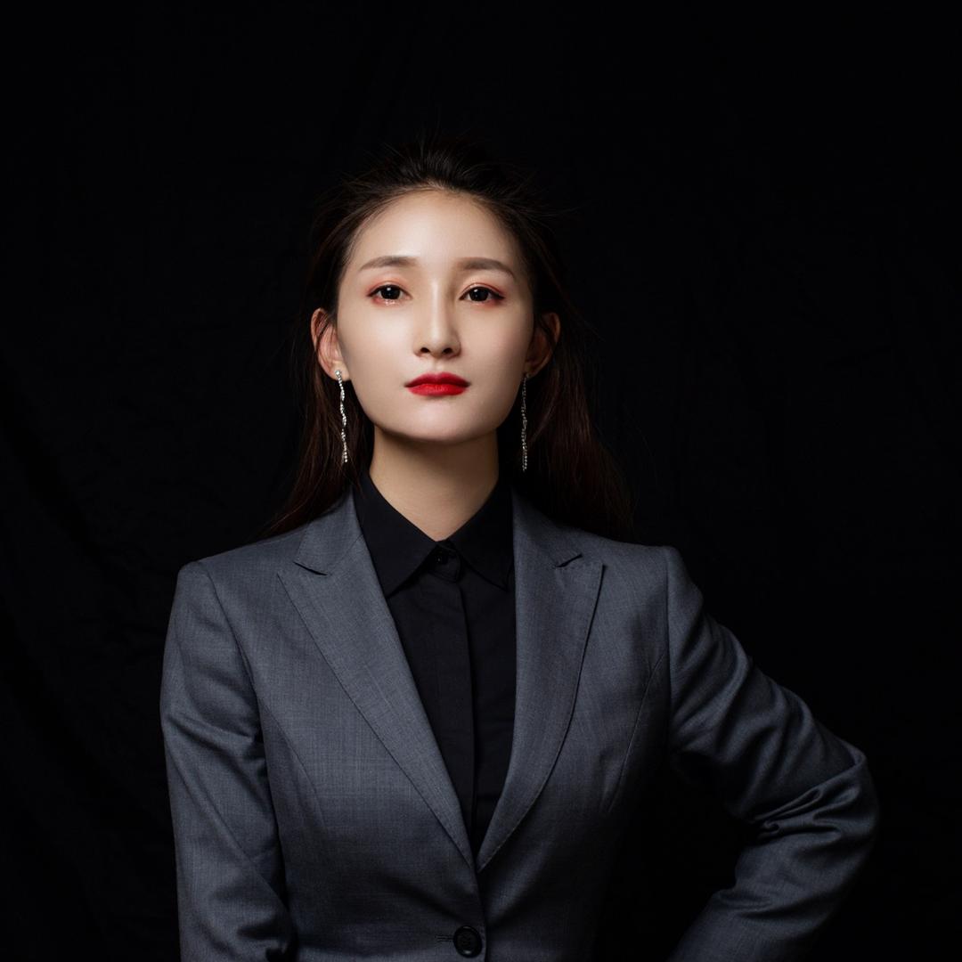 新疆中天璟御王佳佳