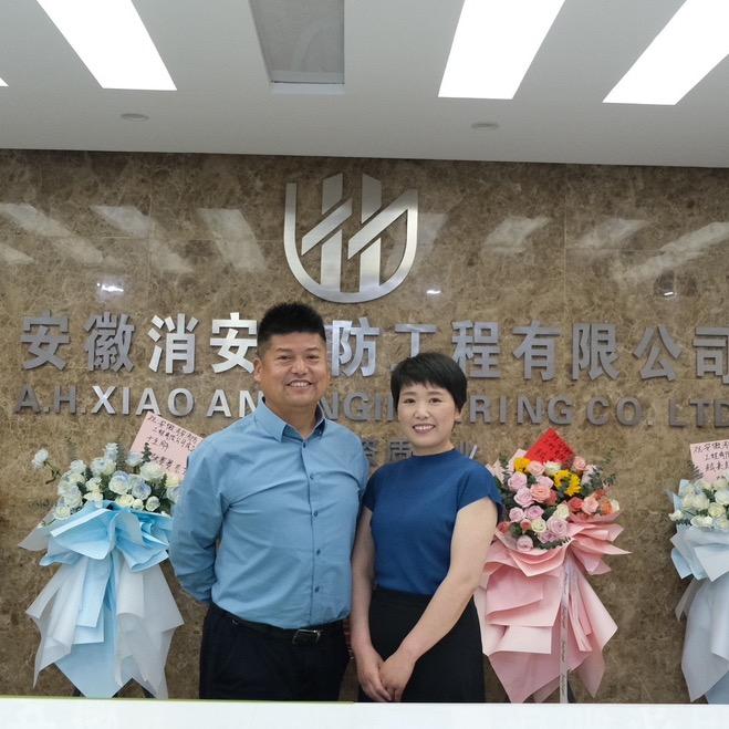刘立（71年的金🐷）