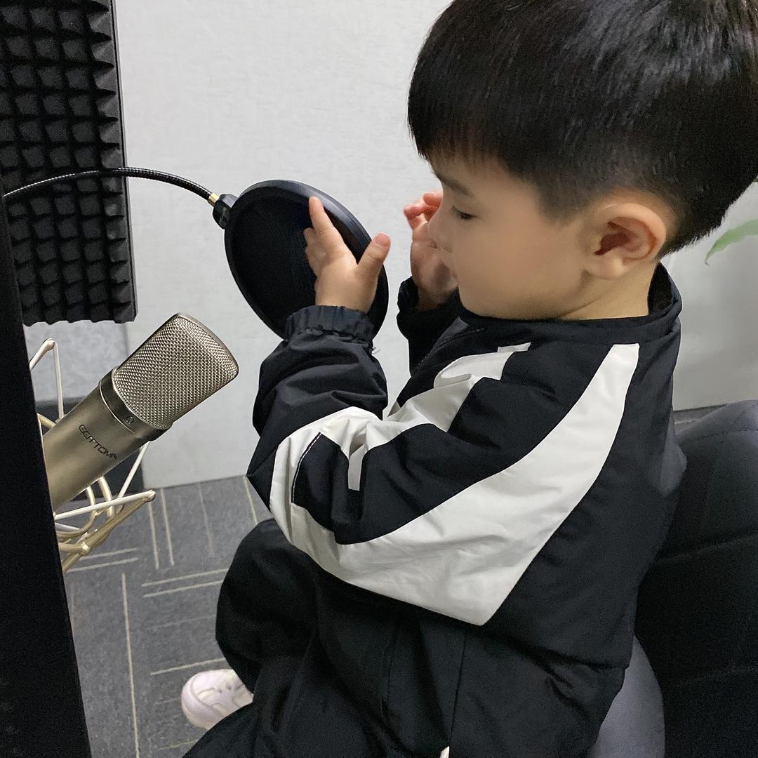 一只王小小鱼
