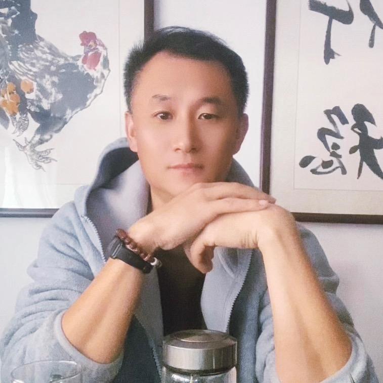 努力奔跑的凯哥 এ゛