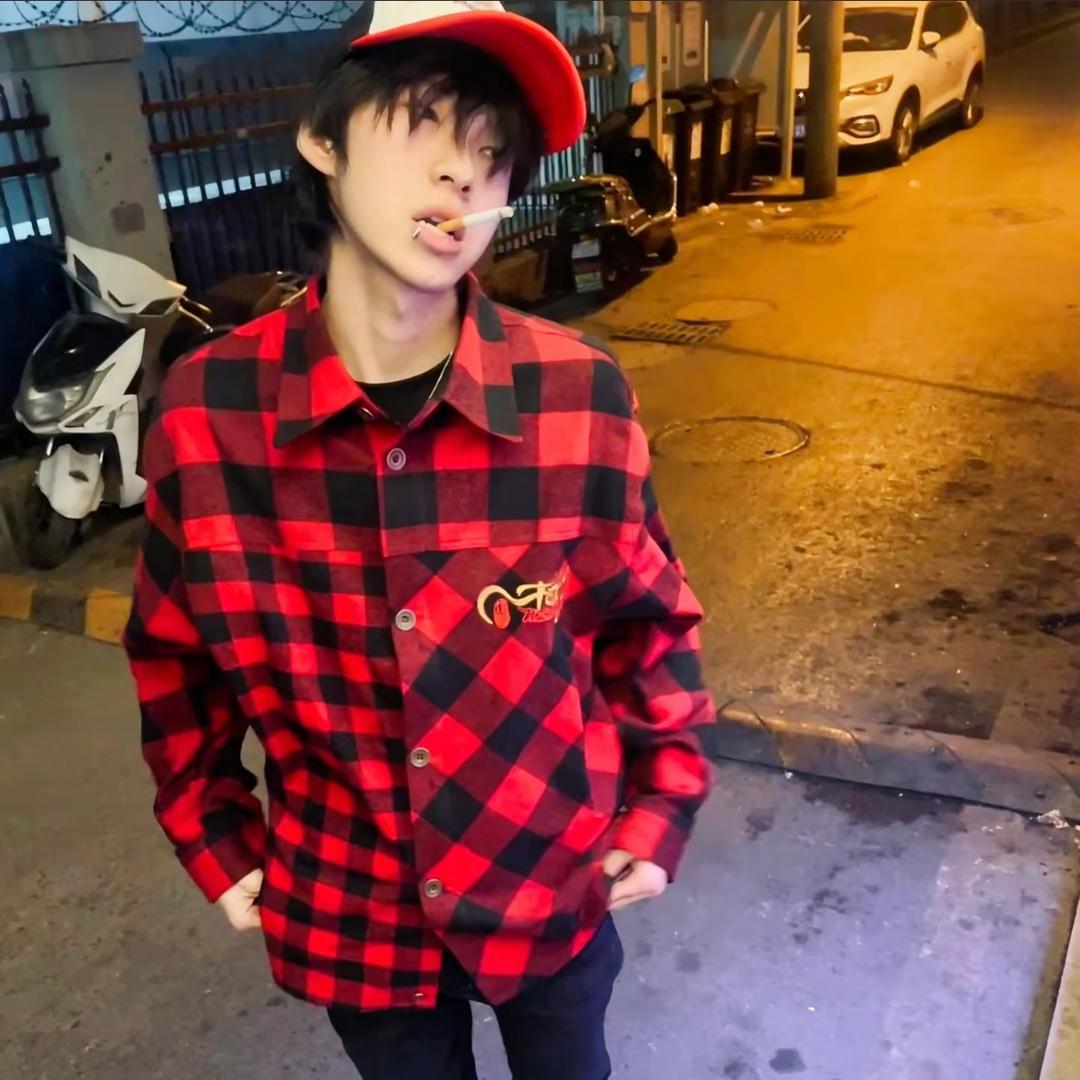 王奕.
