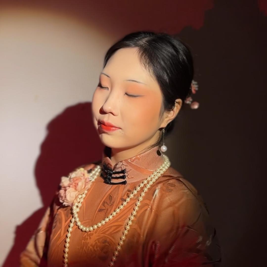 卿思颖颖