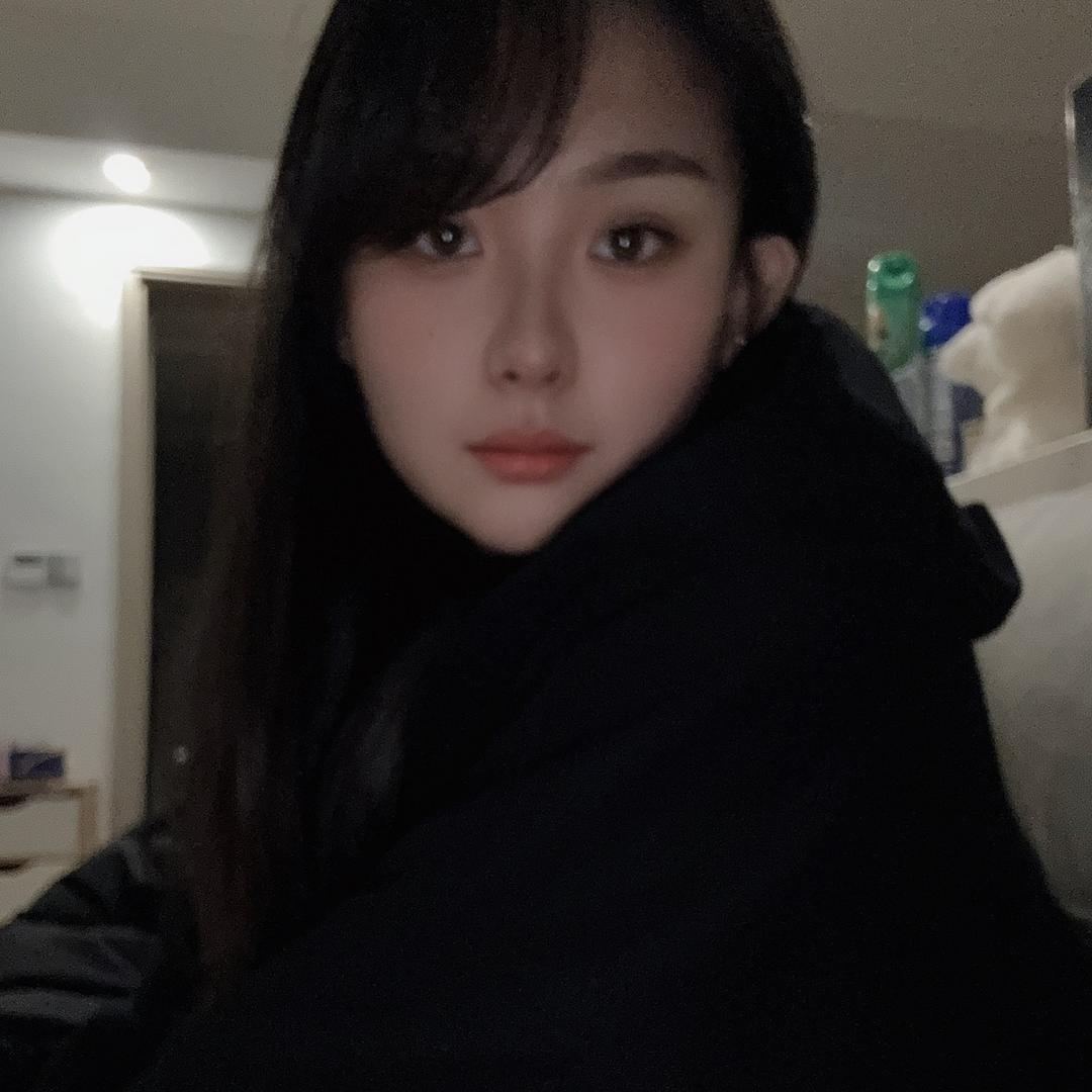 张婧