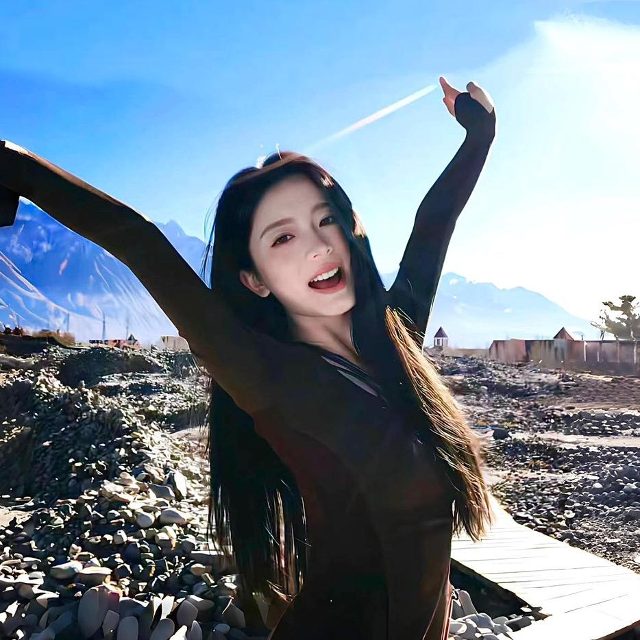 点缀·𝐃𝐈𝐀𝐍𝐙𝐇𝐔𝐈