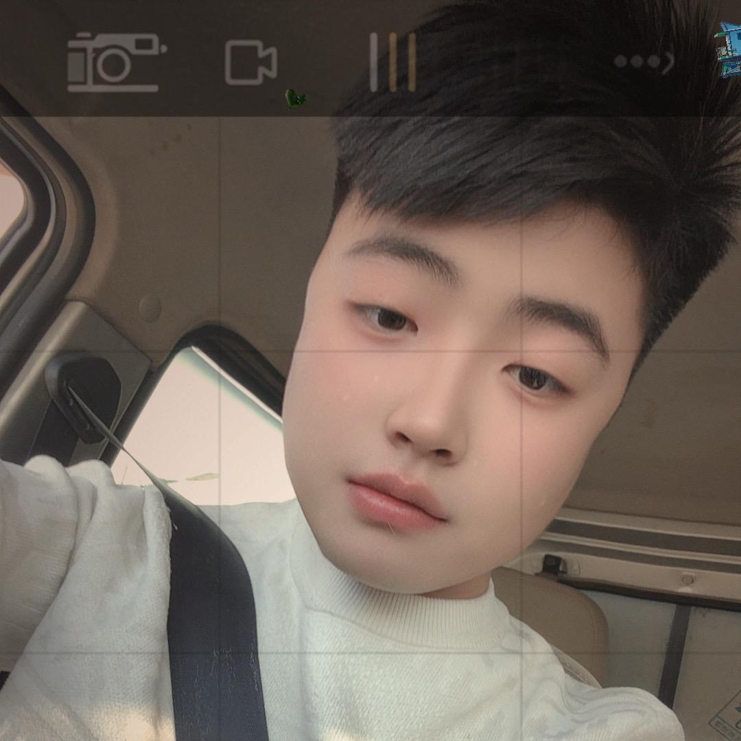 请叫我(阮先生）