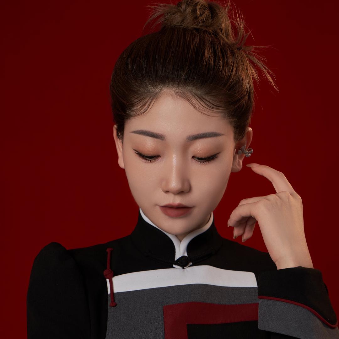 蒙克民族服饰