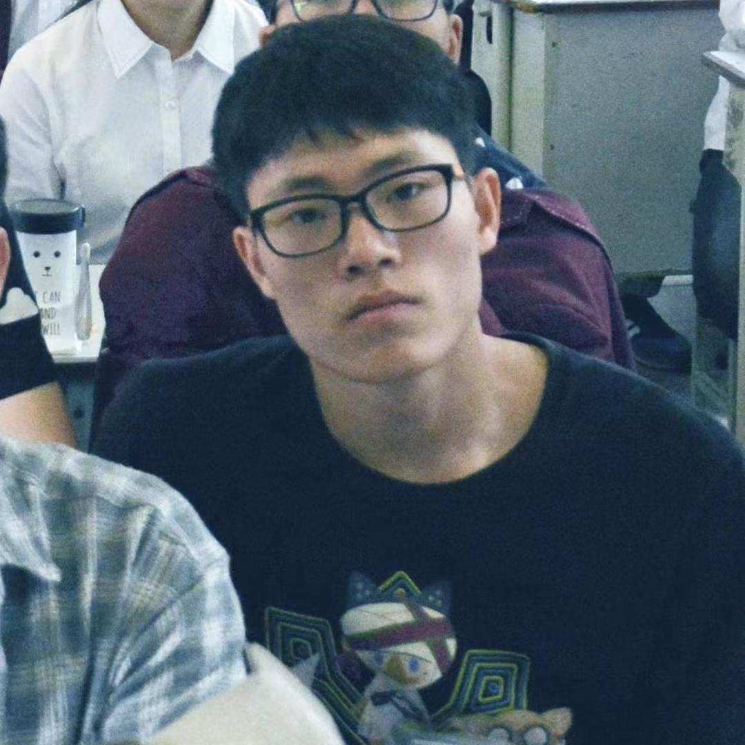 去年毕业的小杨