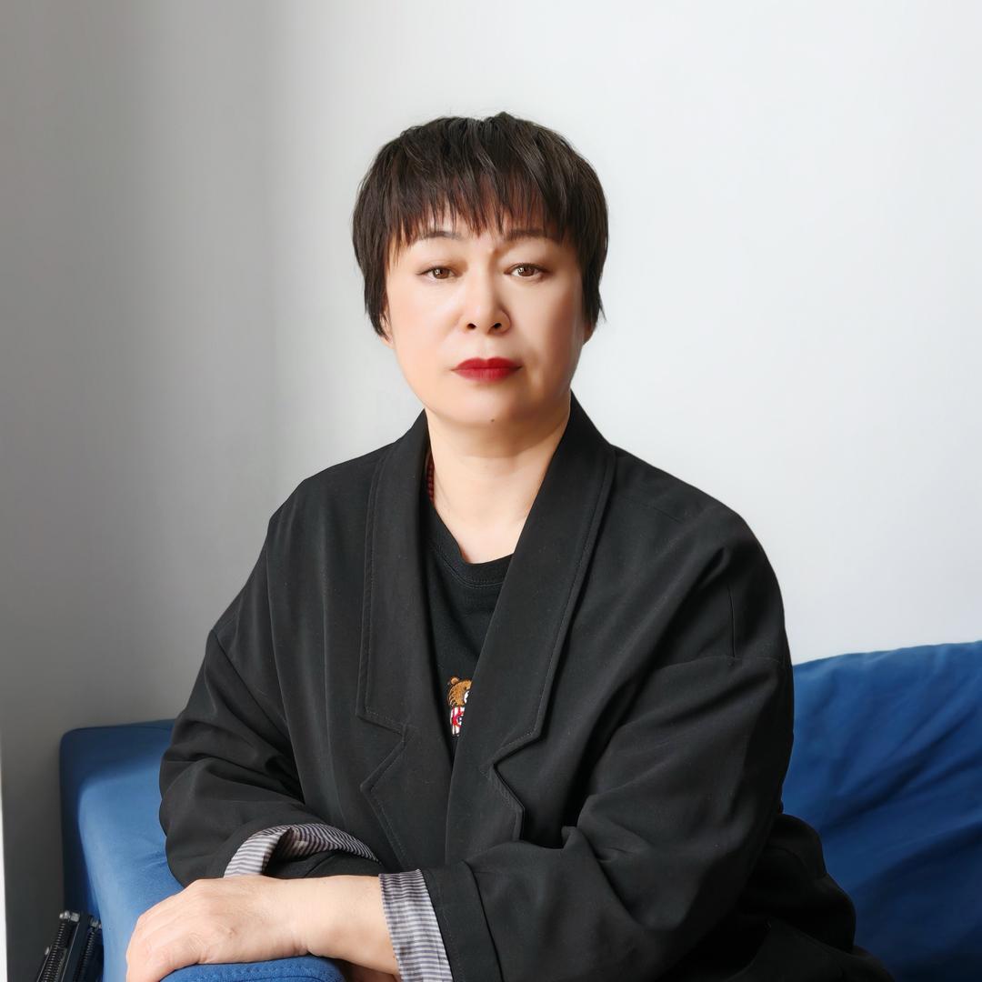 海参女王. 华姐