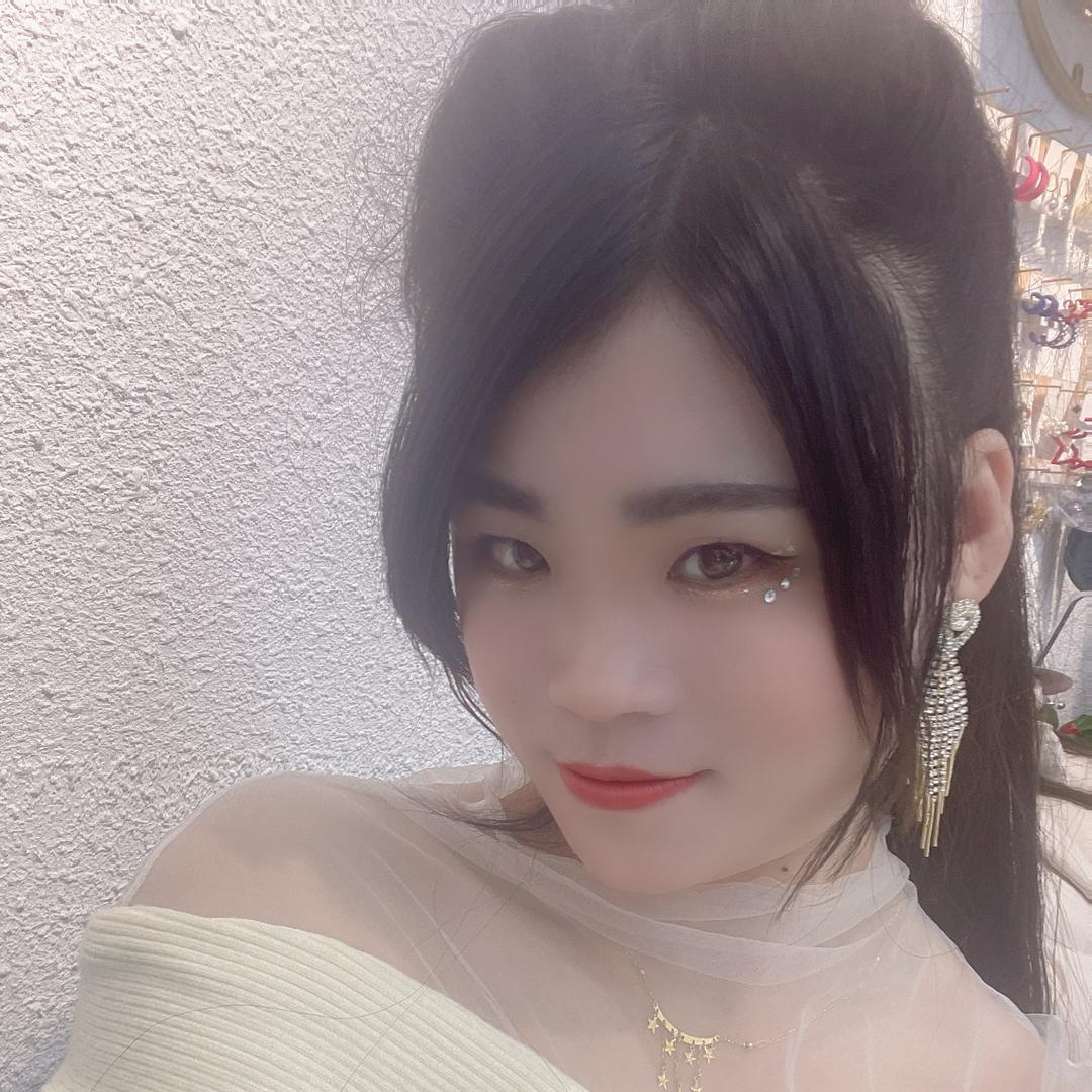 燕子时尚女装👚