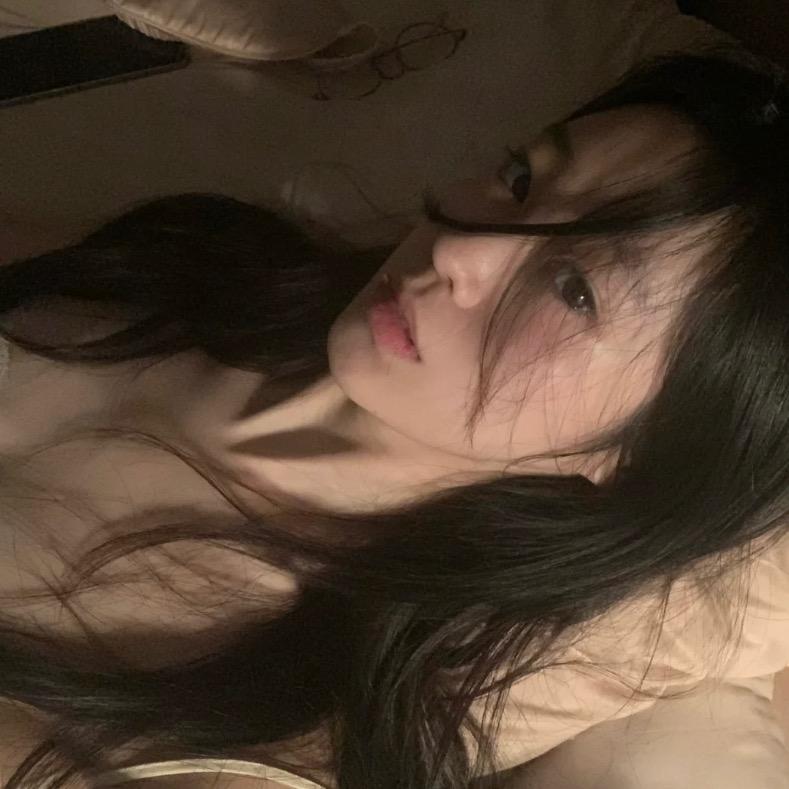 x_