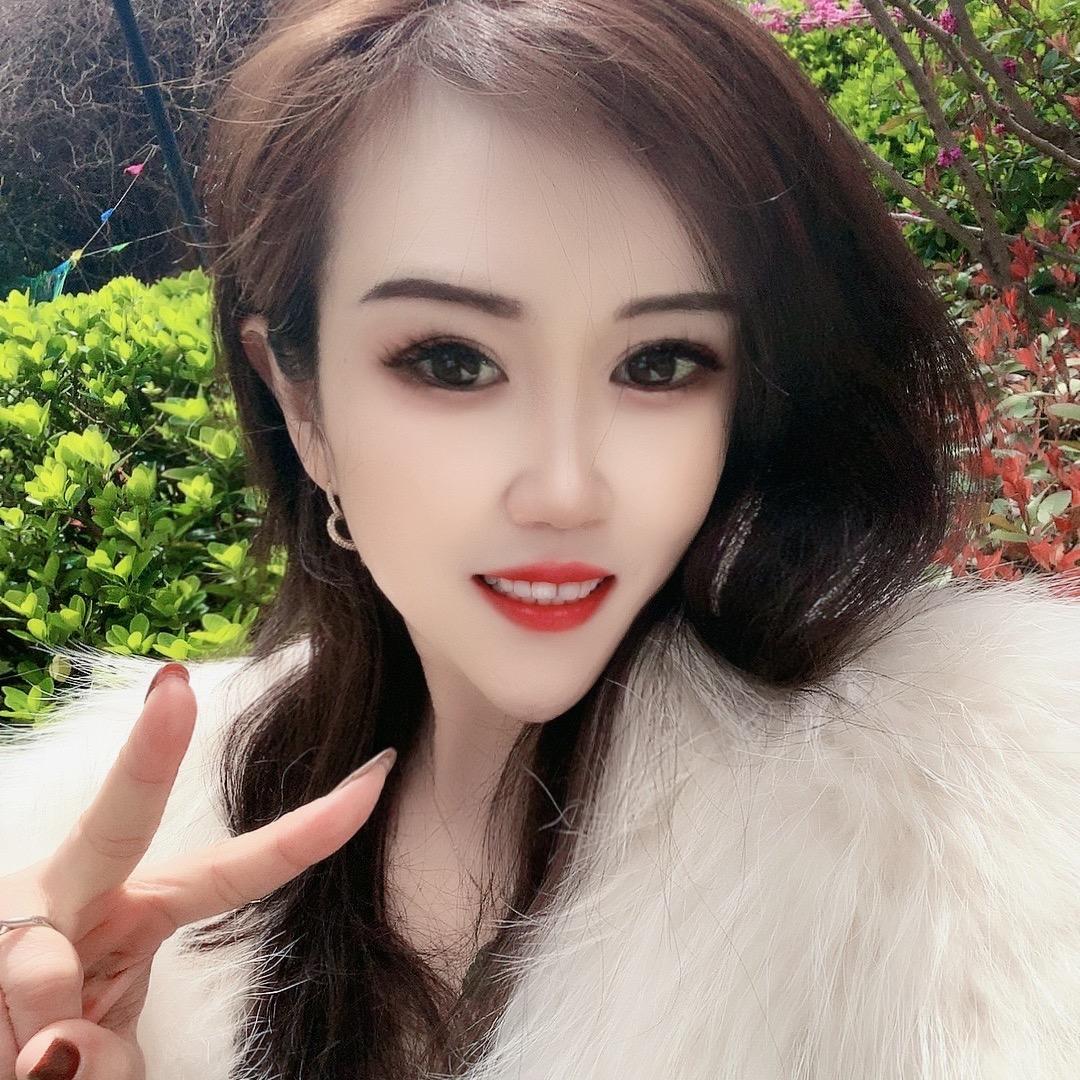 @李霞