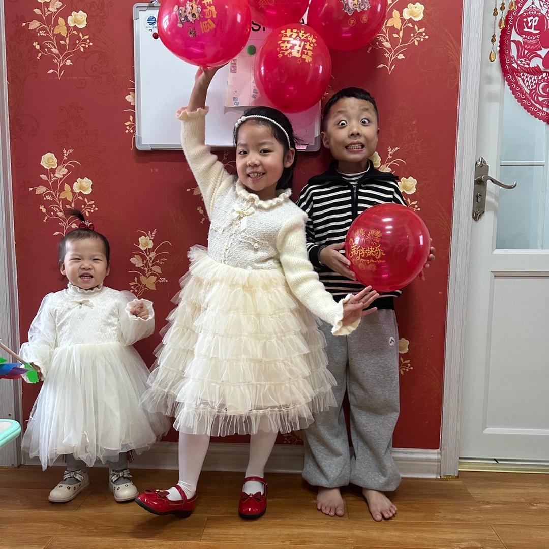 大赢赢和孩子们