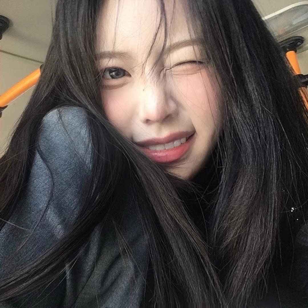 晗酱睡晕了