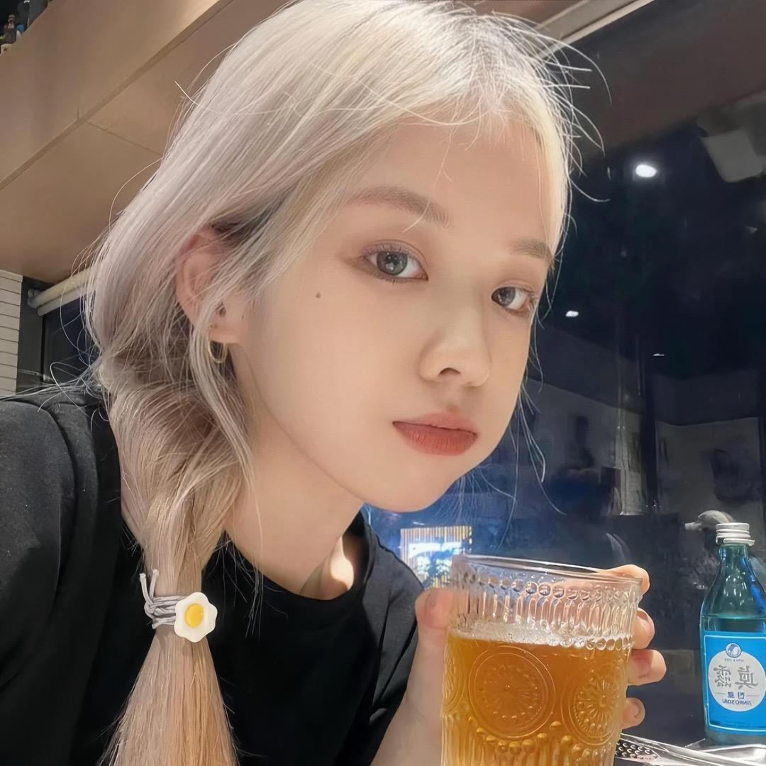D~
