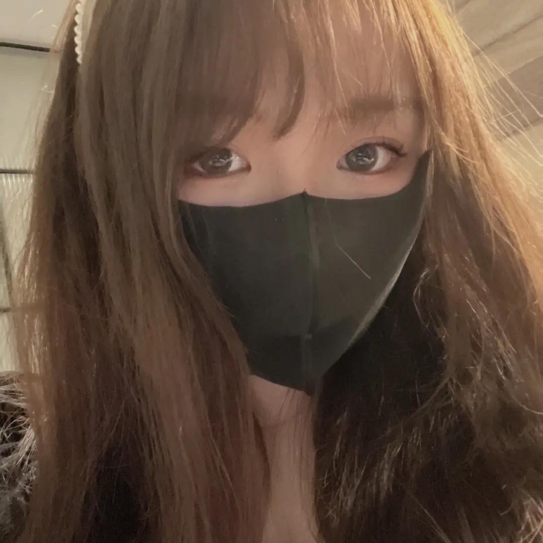 兔兔咬你耳朵
