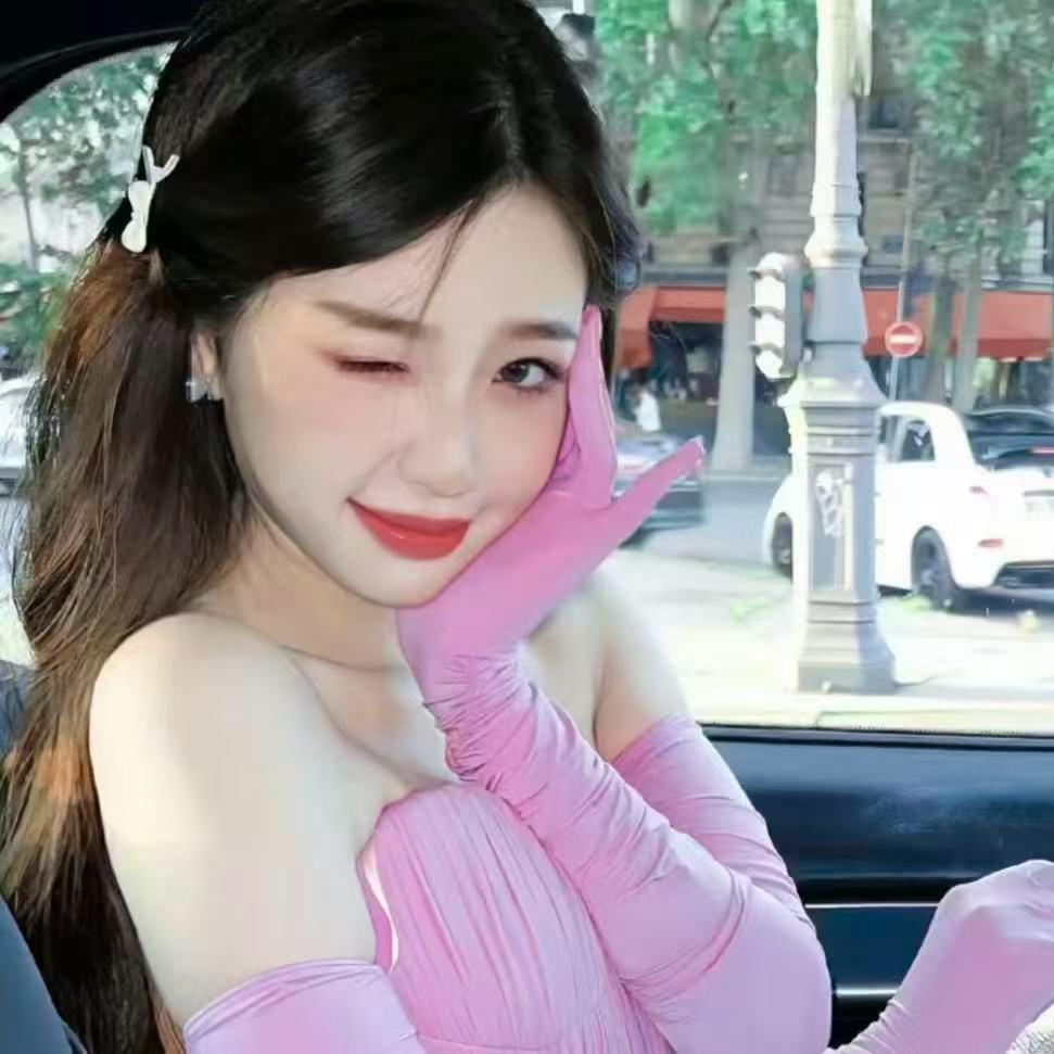 吃一口泡芙