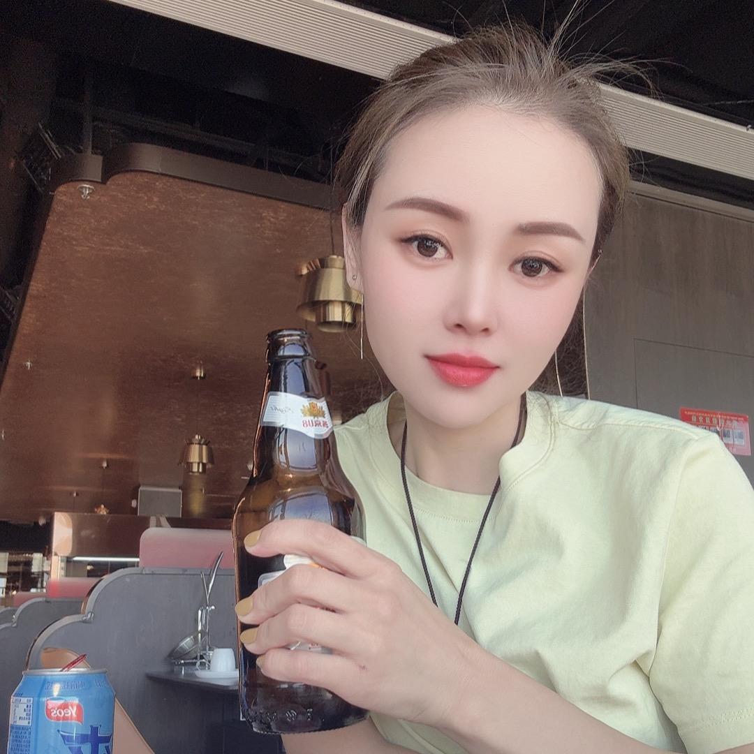 热爱生活的小旭