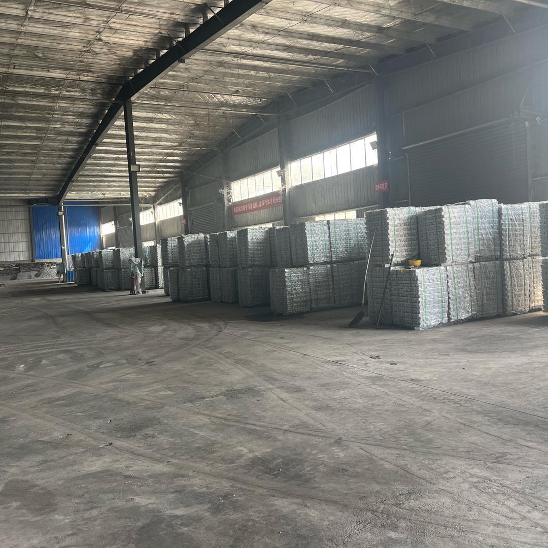 奋斗，大量现金收购汽车铝水箱，出售铝锭