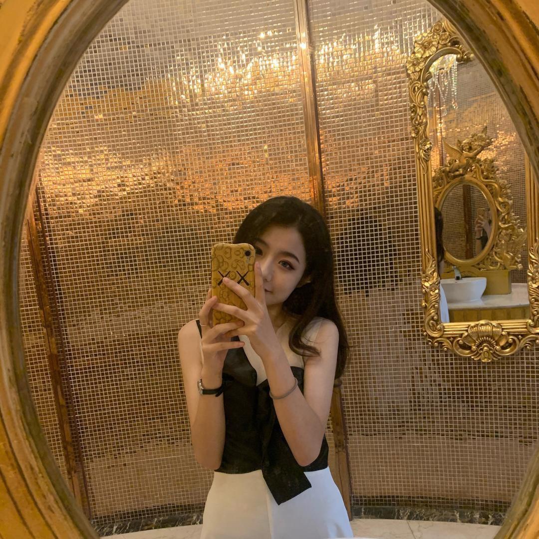 曾佳佳