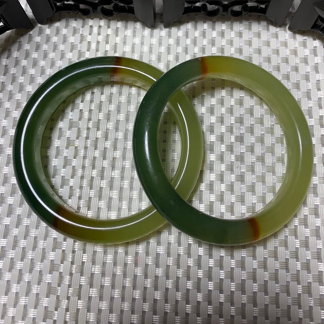 董哥岫岩玉
