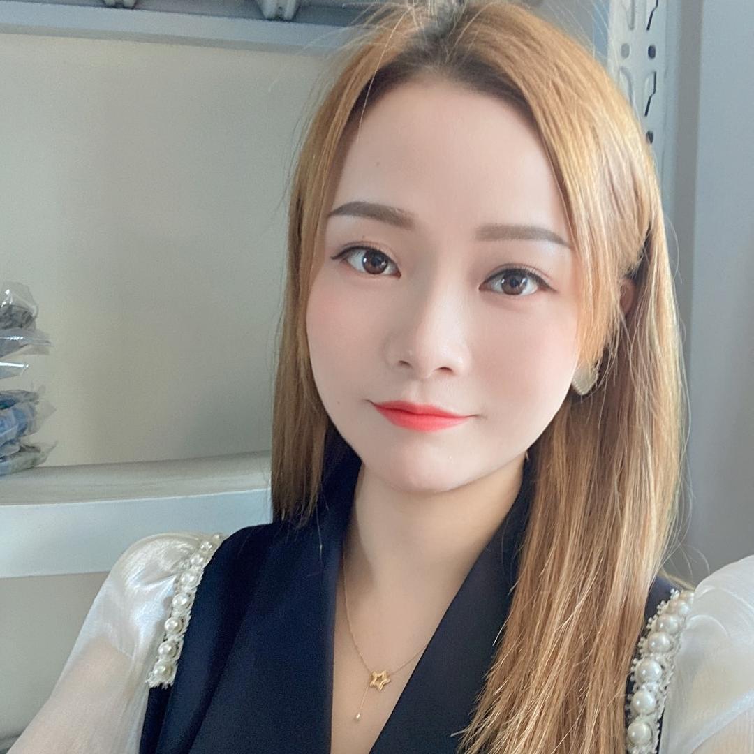 是小小呀