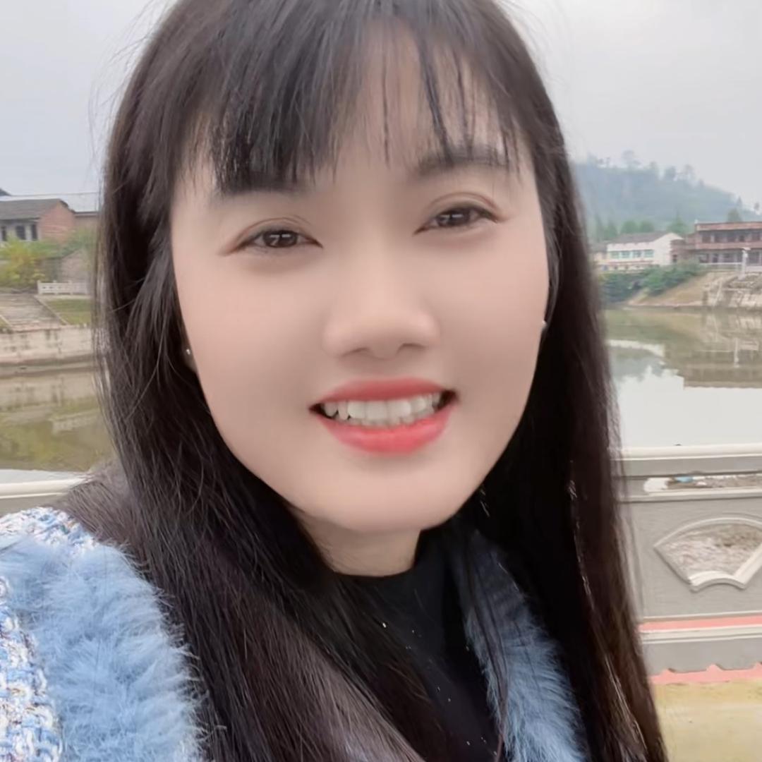 小谢(摆摊妹儿)