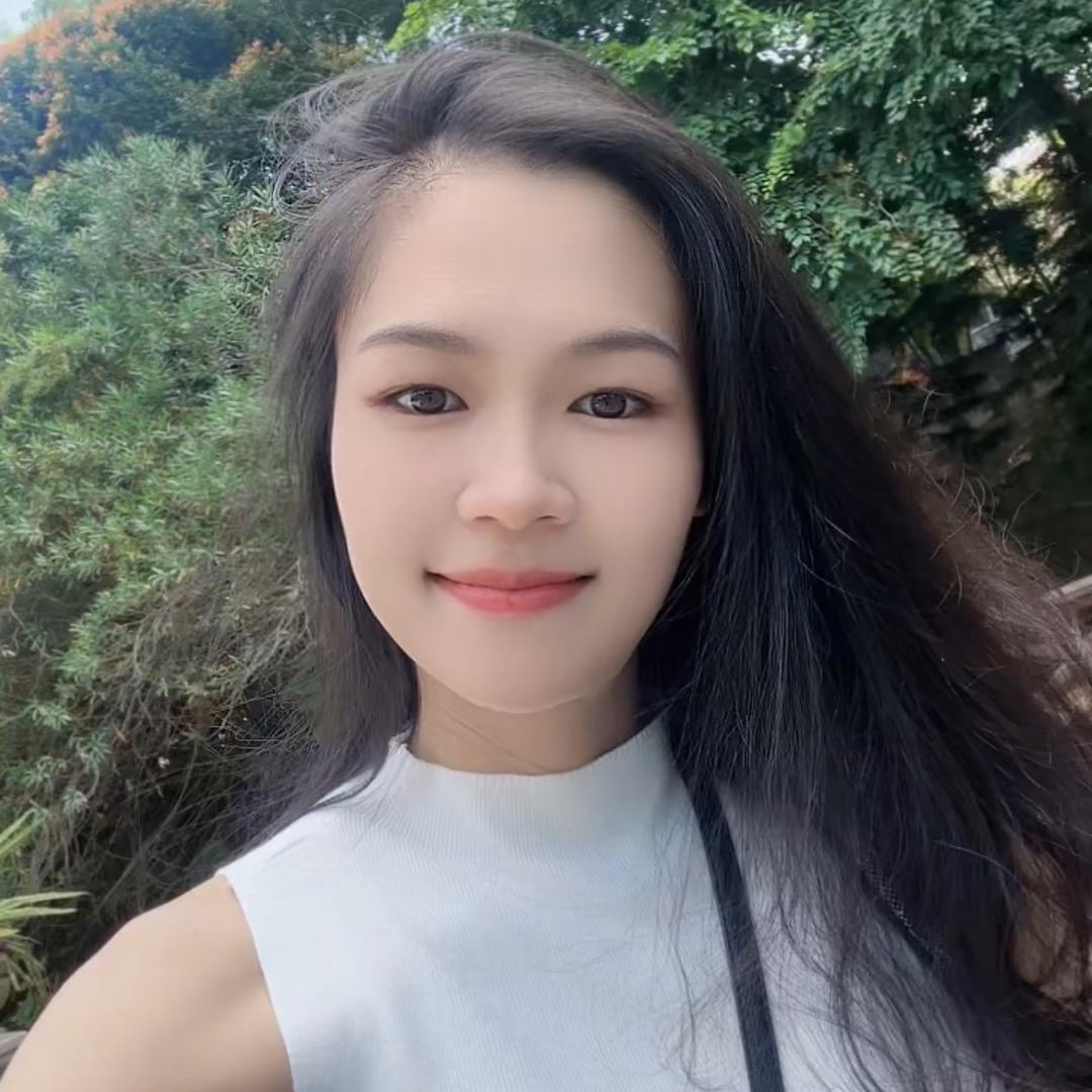 👑