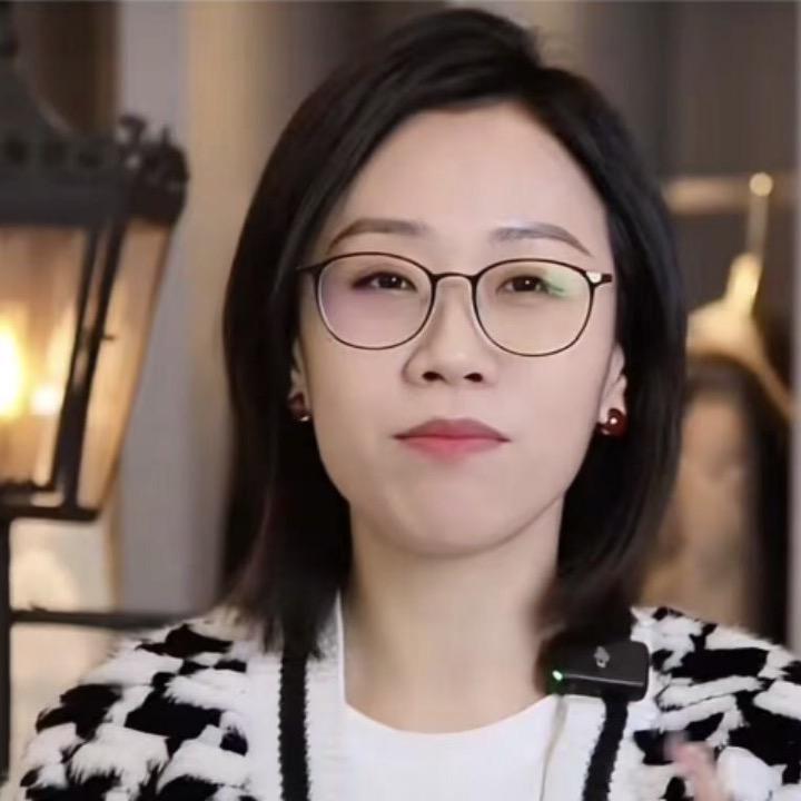 设计师张小颖