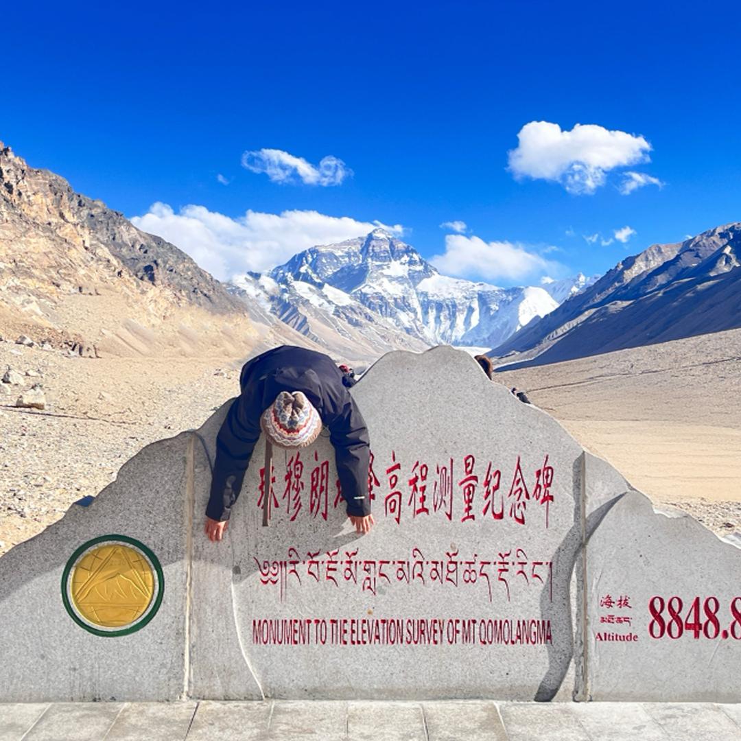 炸毛的小熊🐻