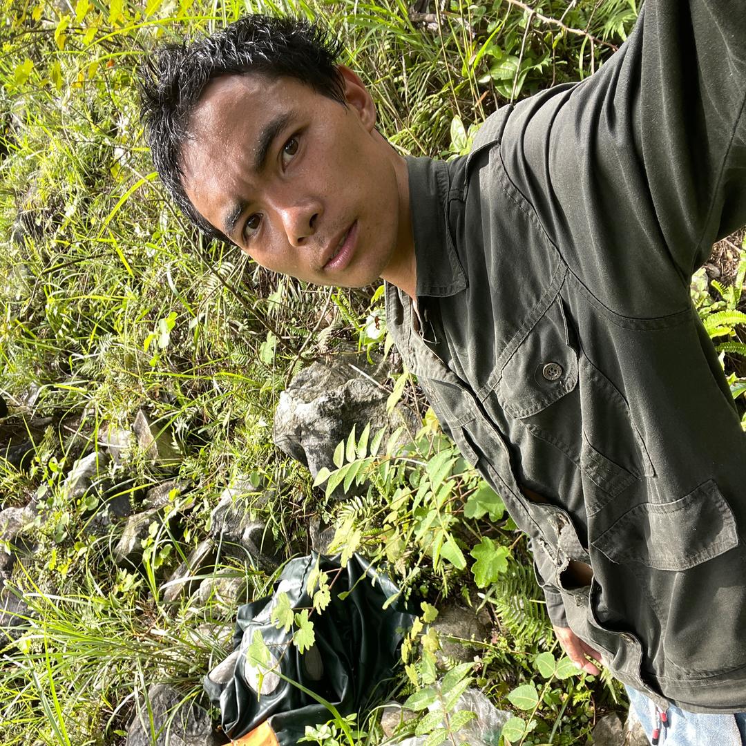 磕巴 小李
