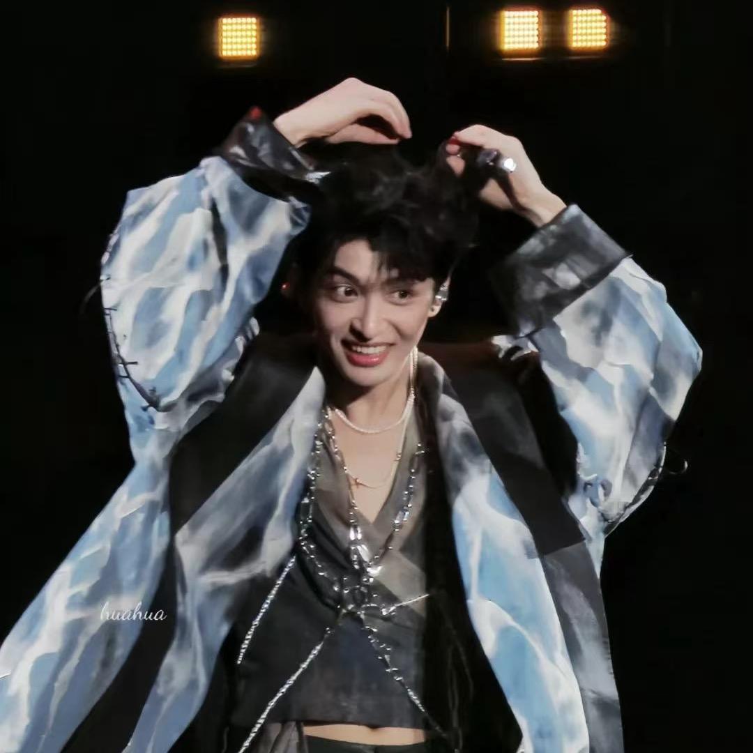 星星爱吃拉丝蟹黄堡