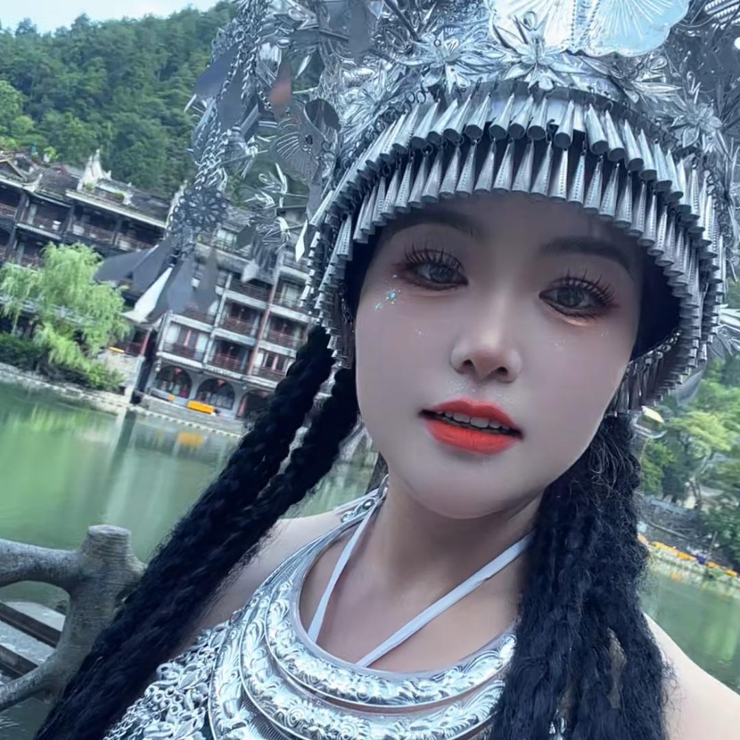 爱笑的傻丫头