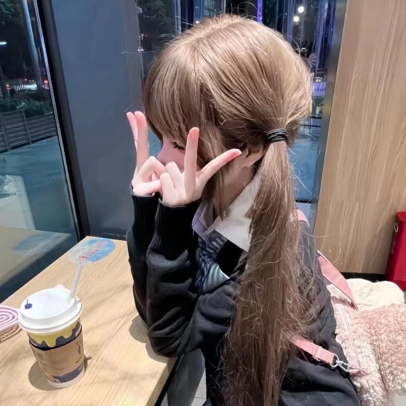 小妤.