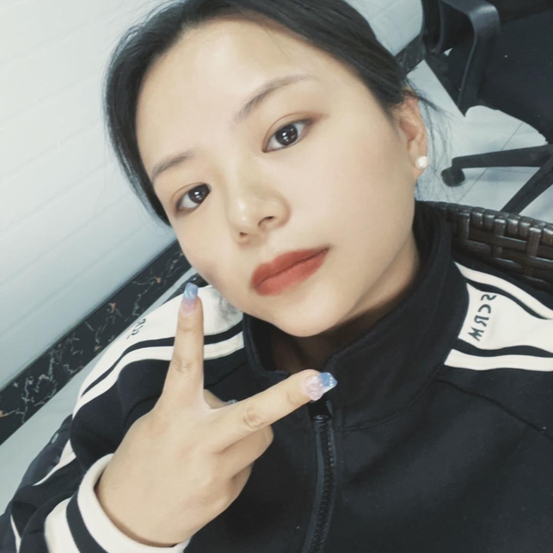 小黄🇨🇳