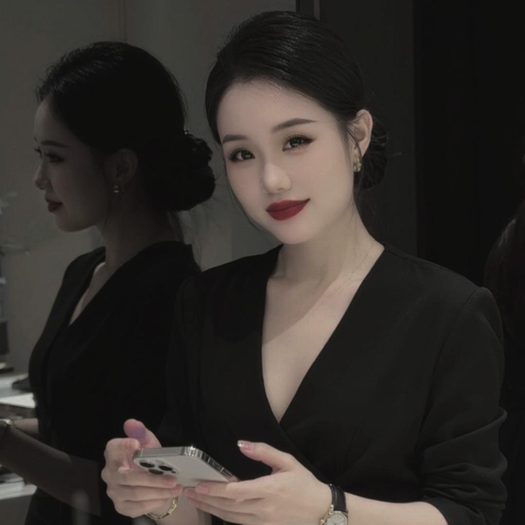 金灿轻奢牛仔裤